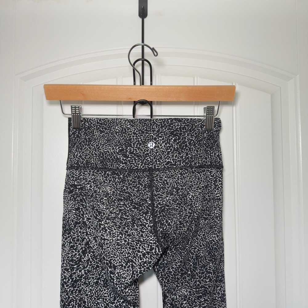 Lululemon 4 Wunder Pant High Rise Black White Polar Shift Pattern Leggings - Picture 7 of 12